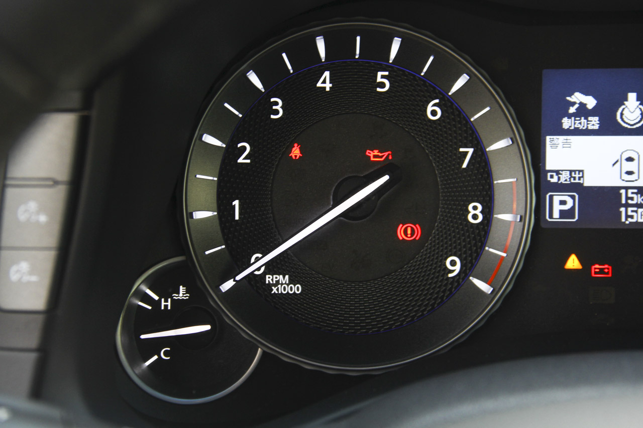 2015款英菲尼迪Q70L 2.5L悦享版