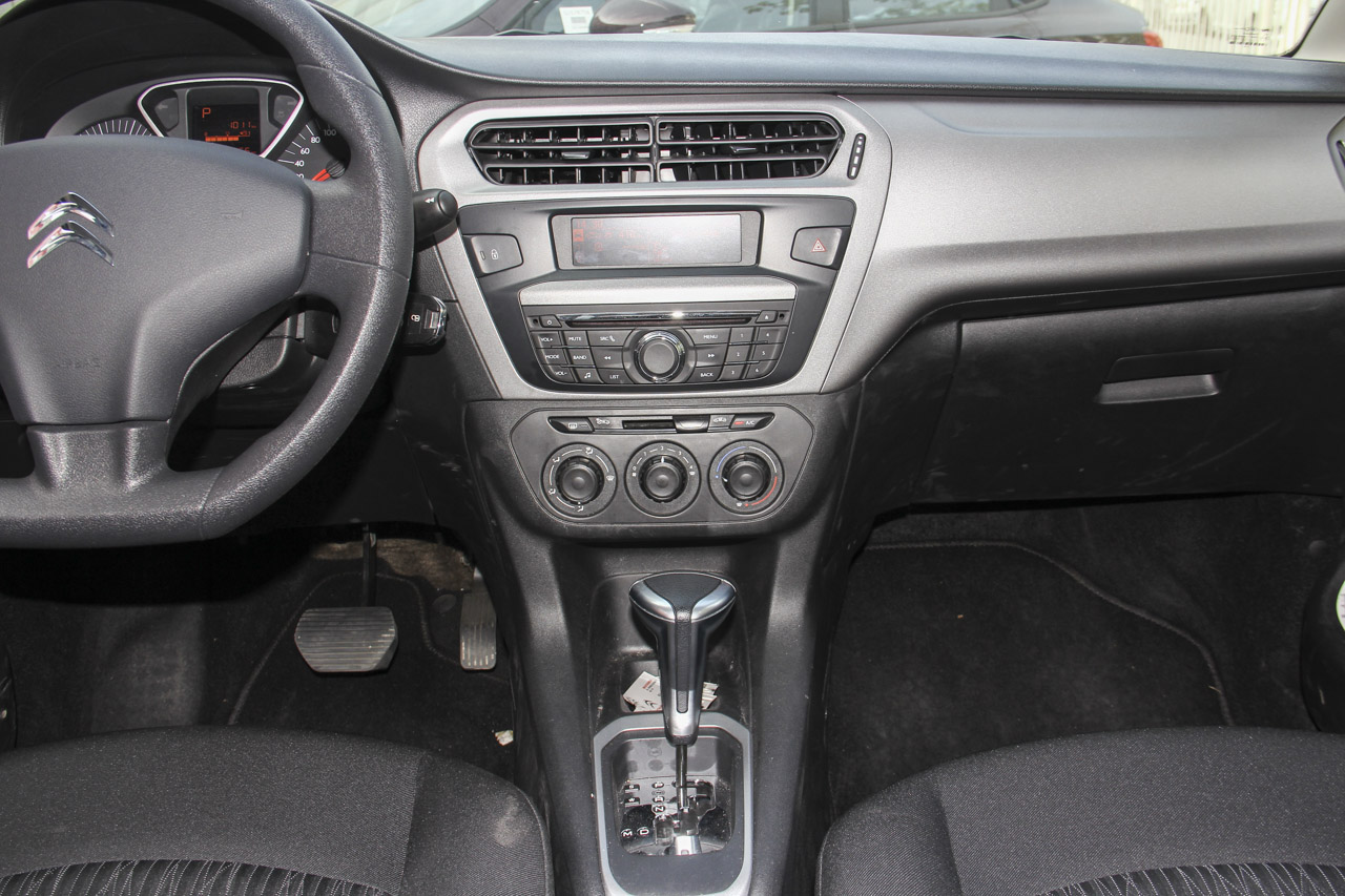 2016款全新爱丽舍1.6L自动舒适型