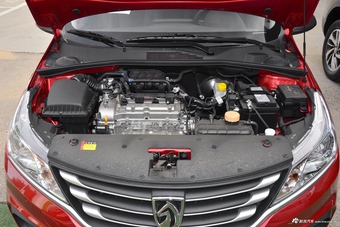 2016款宝骏310 1.2L手动超值型图片