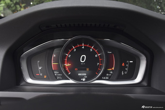 2018款沃尔沃S60L 2.0T自动T5智驭版 
