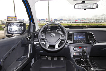 2018款领主2.5T手动柴油大双四驱超豪华型 