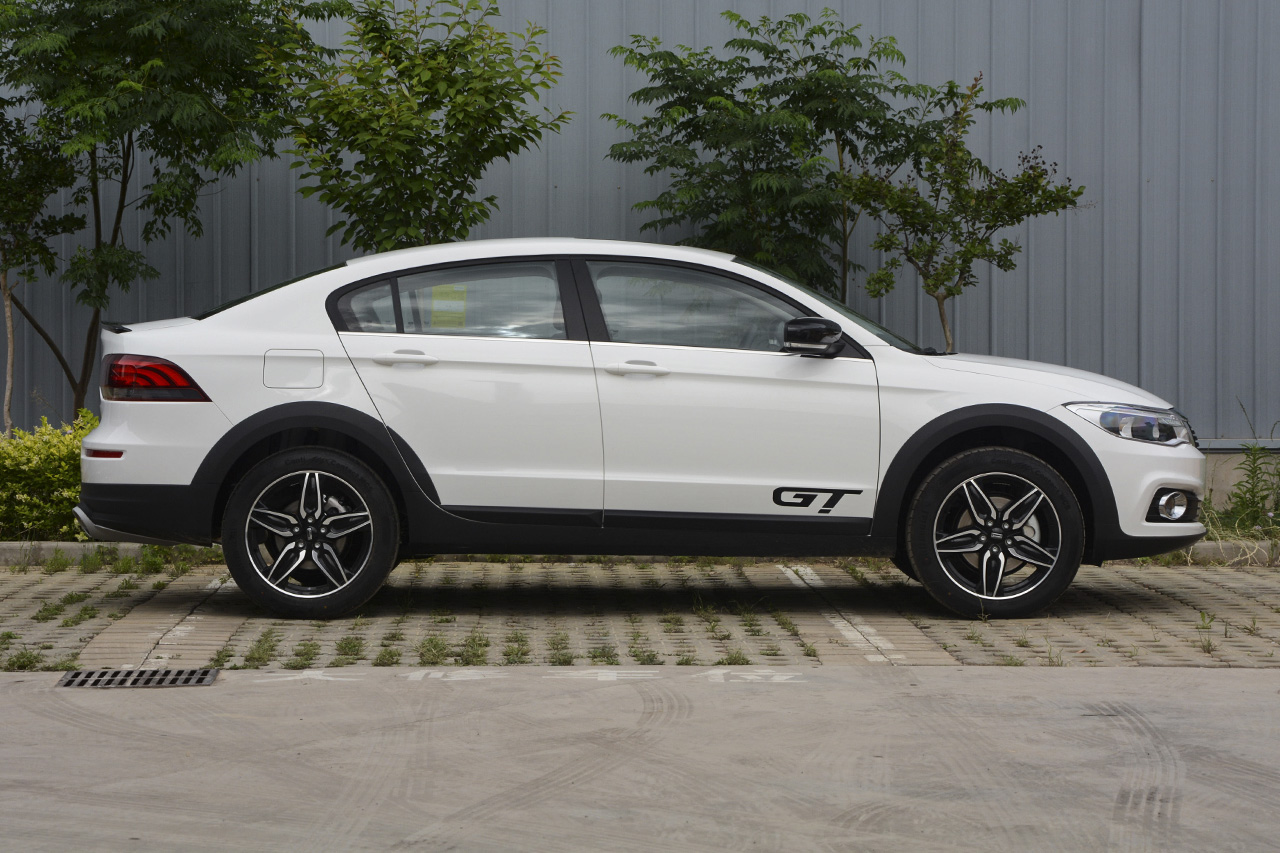  2018款观致3 GT 1.6T自动尊贵型