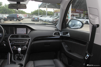  2017款猎豹CS10 2.0T手动卓越型