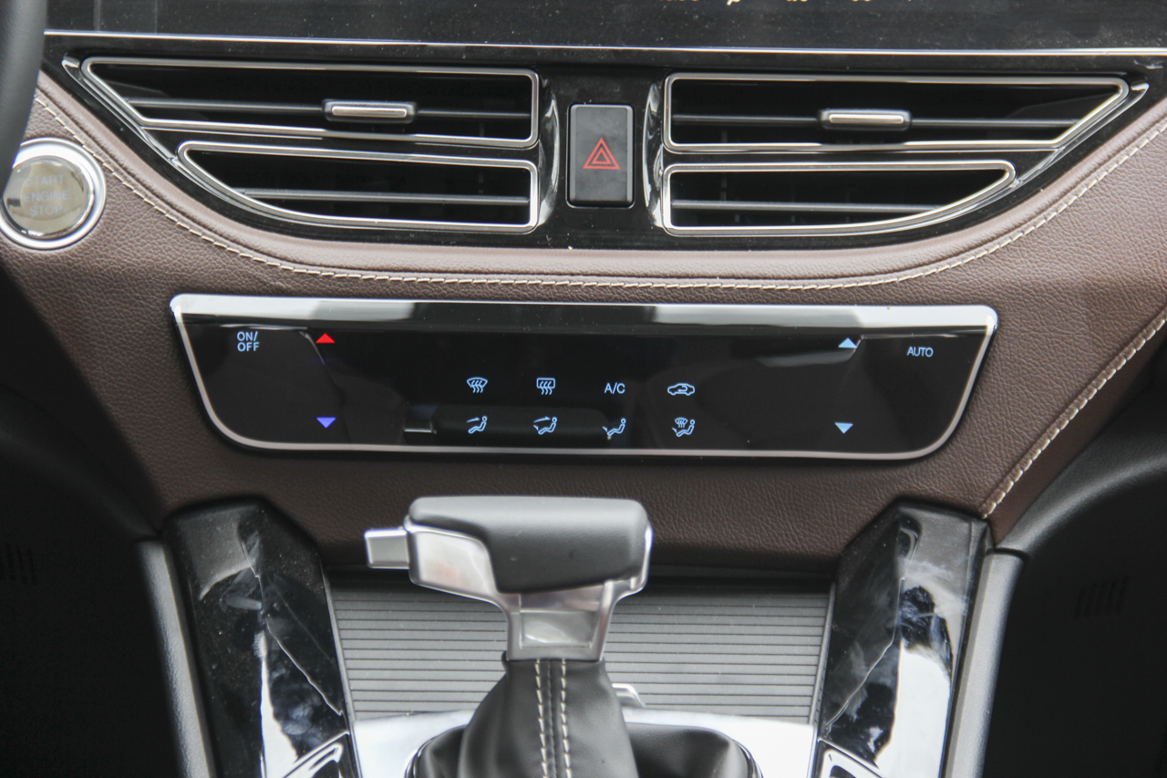 2018款君马S70 1.5T自动豪华运动型5座