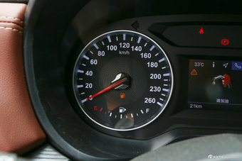 2018款中华V6 1.5T手动尊贵型