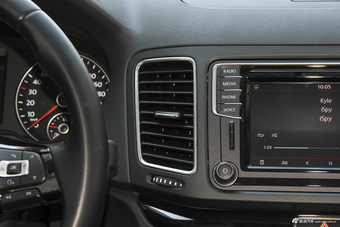 2018款夏朗2.0T自动旗舰型7座380TSI