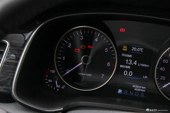 2018款红旗H7 3.0T自动尊崇版35V6