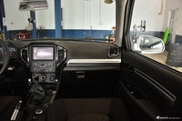 2018款陆风X8 1.8T手动汽油4X4豪华型