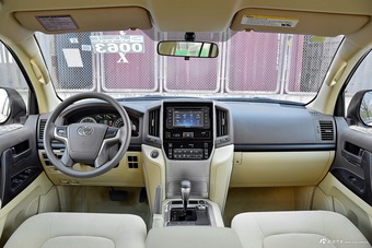 2016款兰德酷路泽4.0L自动V6中东低配版(暂无参数)图片