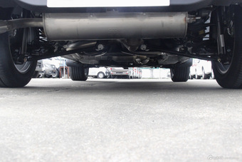  2015款瑞虎3 1.6L自动智尚周年运动版 钻石银