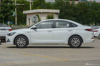 2017款悦动1.6L自动悦值版GLS