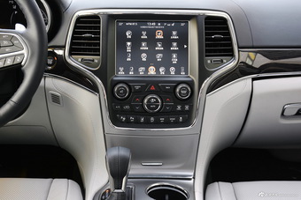 2017款大切诺基3.6L自动Summit