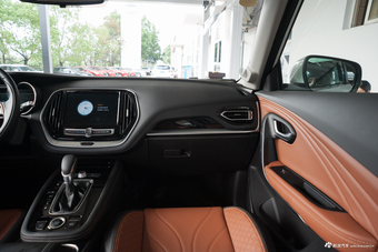  2018款捷途X70 1.5T自动尊行版