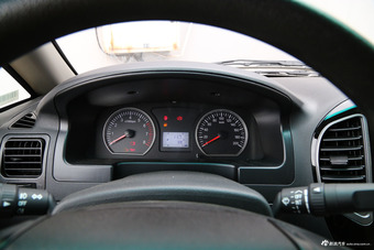 2017款菱智M3L改款1.6L手动7座标准型