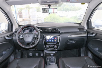 2017款骏派D60 1.5L手动豪华型