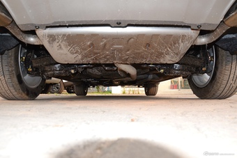 2017款奔腾X80 2.0L自动精英型