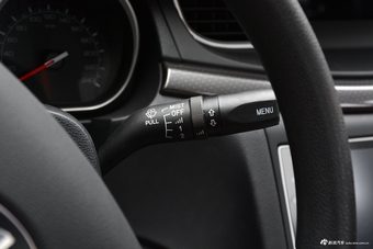 2019款奔腾B50 1.4T自动精英型