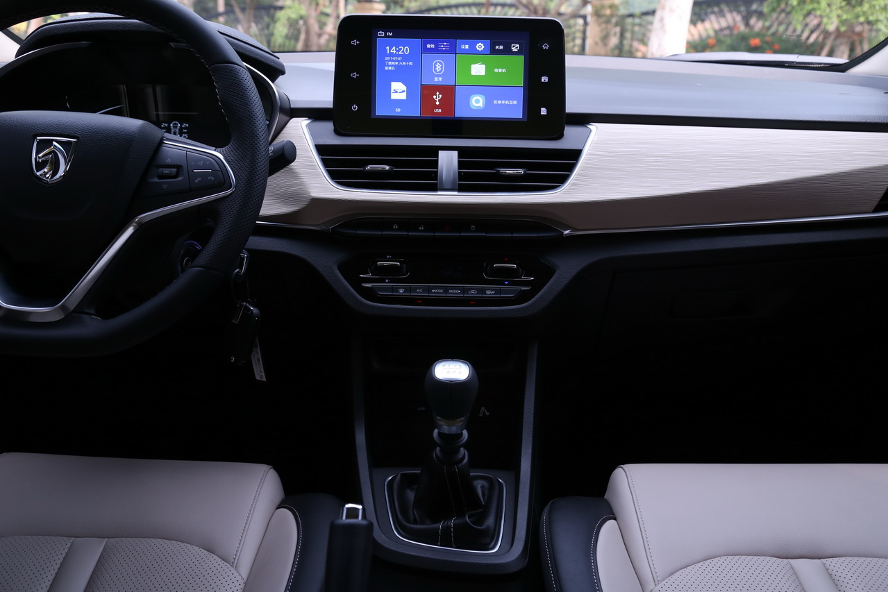 2018款宝骏360 基本型