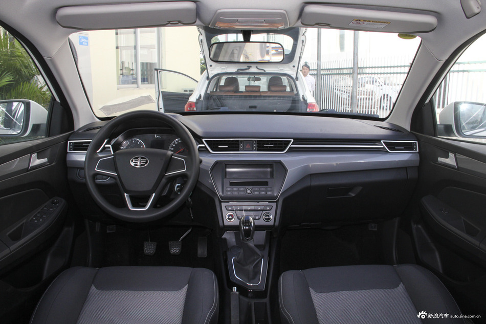 2018款骏派A50 1.5L手动标准型