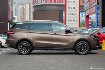  2018款君马S70 1.5T自动豪华型5座