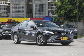 2018款凯美瑞2.5Q自动旗舰型