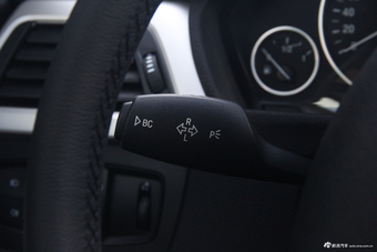 2017款宝马3系GT 2.0L自动320i时尚型