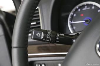 2016款睿骋1.8T自动智享版尊驰型