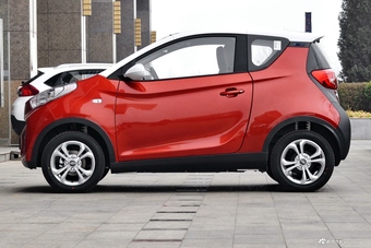 2018款奇瑞eQ1智炫版4座