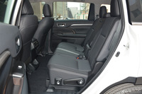 2018款汉兰达2.0T自动四驱至尊版7座