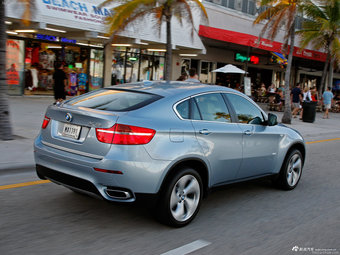 2010款宝马X6新能源
