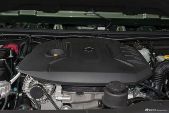 2018款北京BJ40 PLUS 2.3T自动四驱尊享版