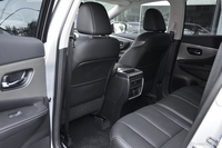 2017款楼兰2.5L自动XL两驱智尚版 