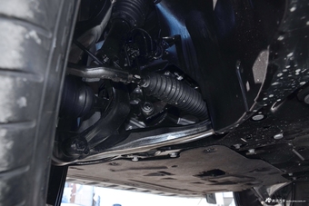 2018款沃尔沃XC60新能源2.0T自动T8 E驱混动智尊豪华版