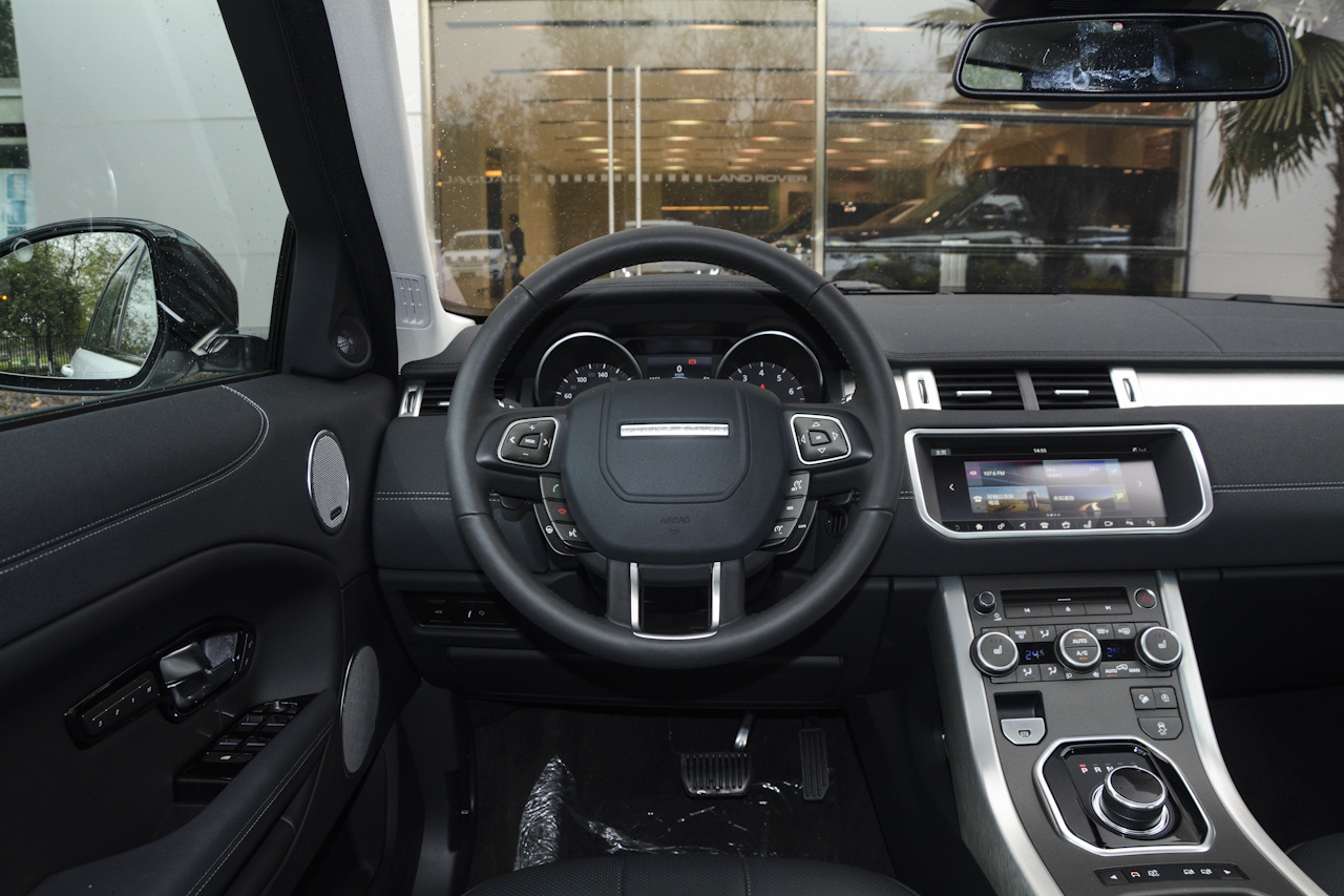 2018款揽胜极光2.0T自动智锐版240PS