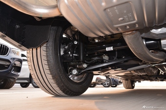 2019款宝马X1 2.0T自动xDrive20Li尊享型