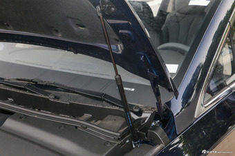 2018款比亚迪宋MAX 1.5T自动智联旗舰型6座