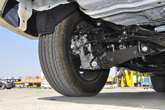 2016款风度MX5 2.0L 自动旗舰版