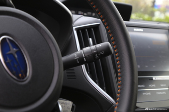 2018款斯巴鲁XV 2.0L自动全驱豪华版EyeSight