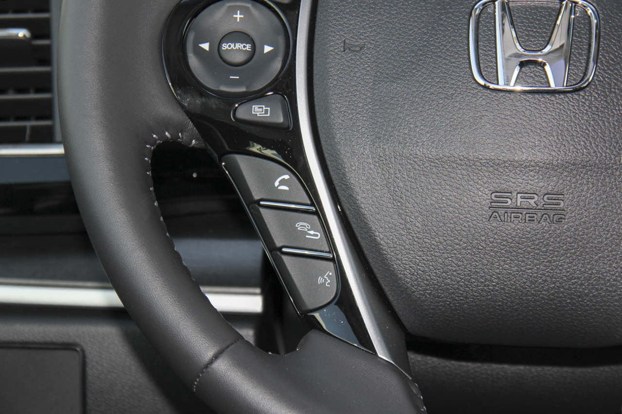 2016款艾力绅2.4L自动经典版