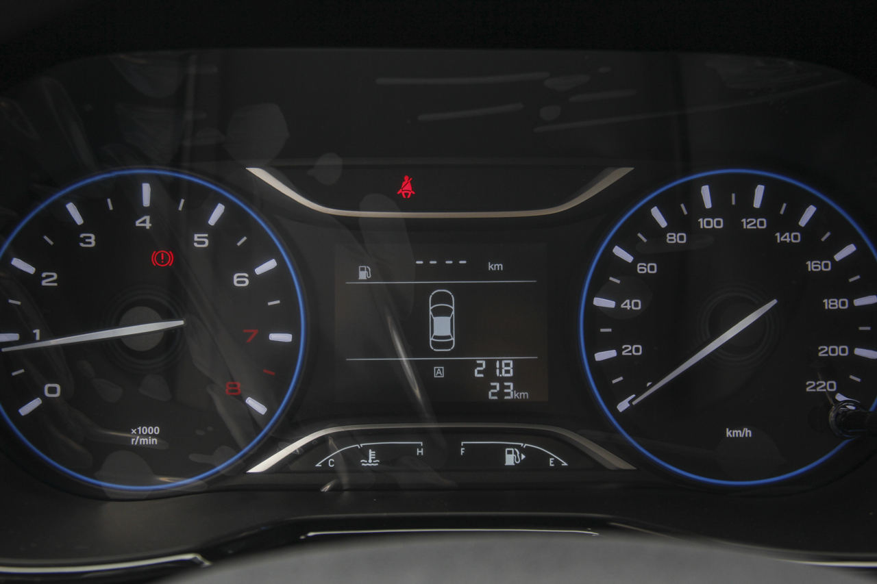 2018款传祺GS4 1.3T手动两驱精英版200T