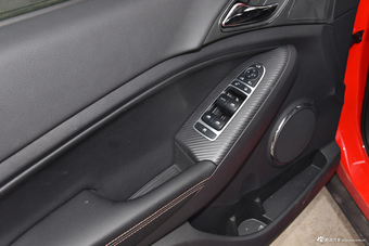 2017款比亚迪元1.5L手动酷炫互联型