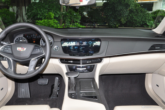 2017款CT6 2.0T自动28T时尚型