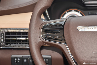 2018款猎豹CS9 1.5T CVT劲朗型