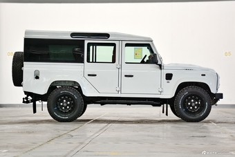 2016款卫士斯达泰克110 2.2L柴油68周年纪念版