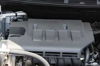 2016款启辰T70 1.6L手动睿行版