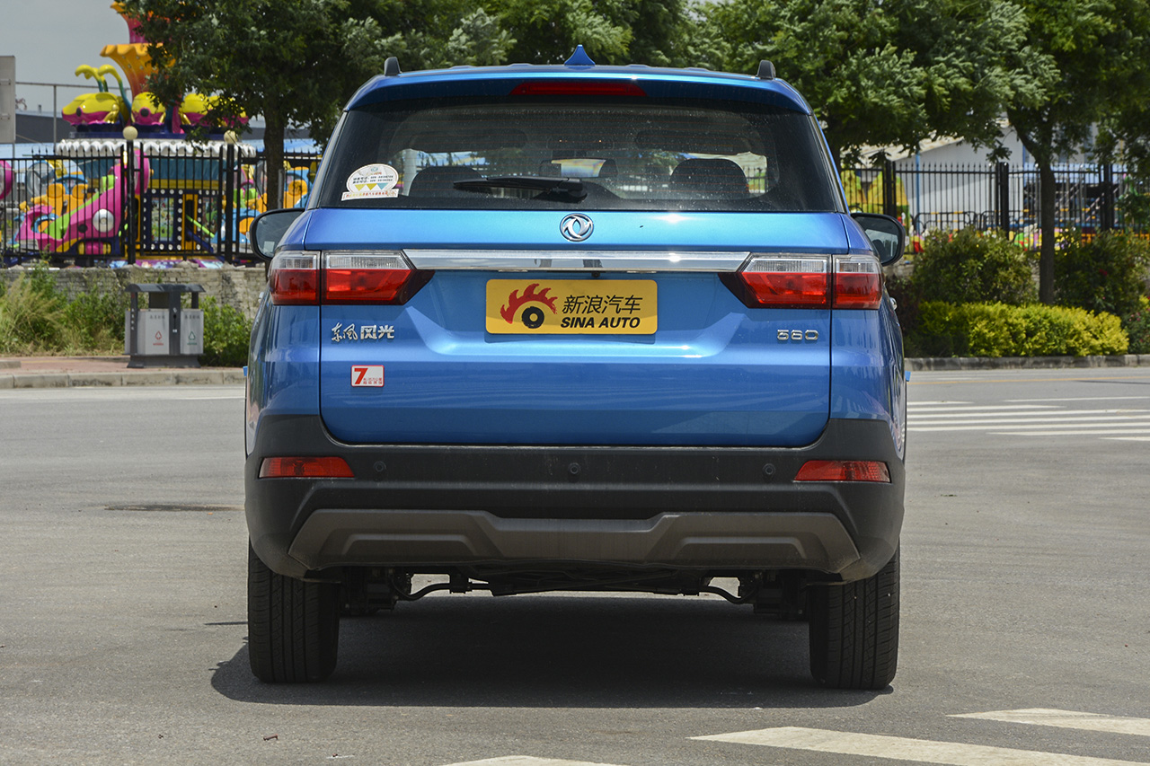  2018款风光S560 1.8L手动豪华型