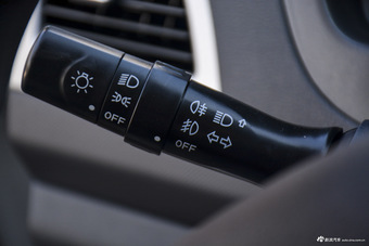 2015款拓陆者2.8T手动柴油四驱进取版