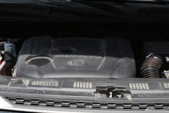 2017款长安CS75尚酷版 1.5T自动锋锐型