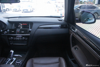 2014款宝马X3 2.0T自动xDrive28i X设计套装