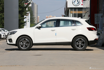 2018款宝沃BX7 2.0T自动28T两驱质享型5座